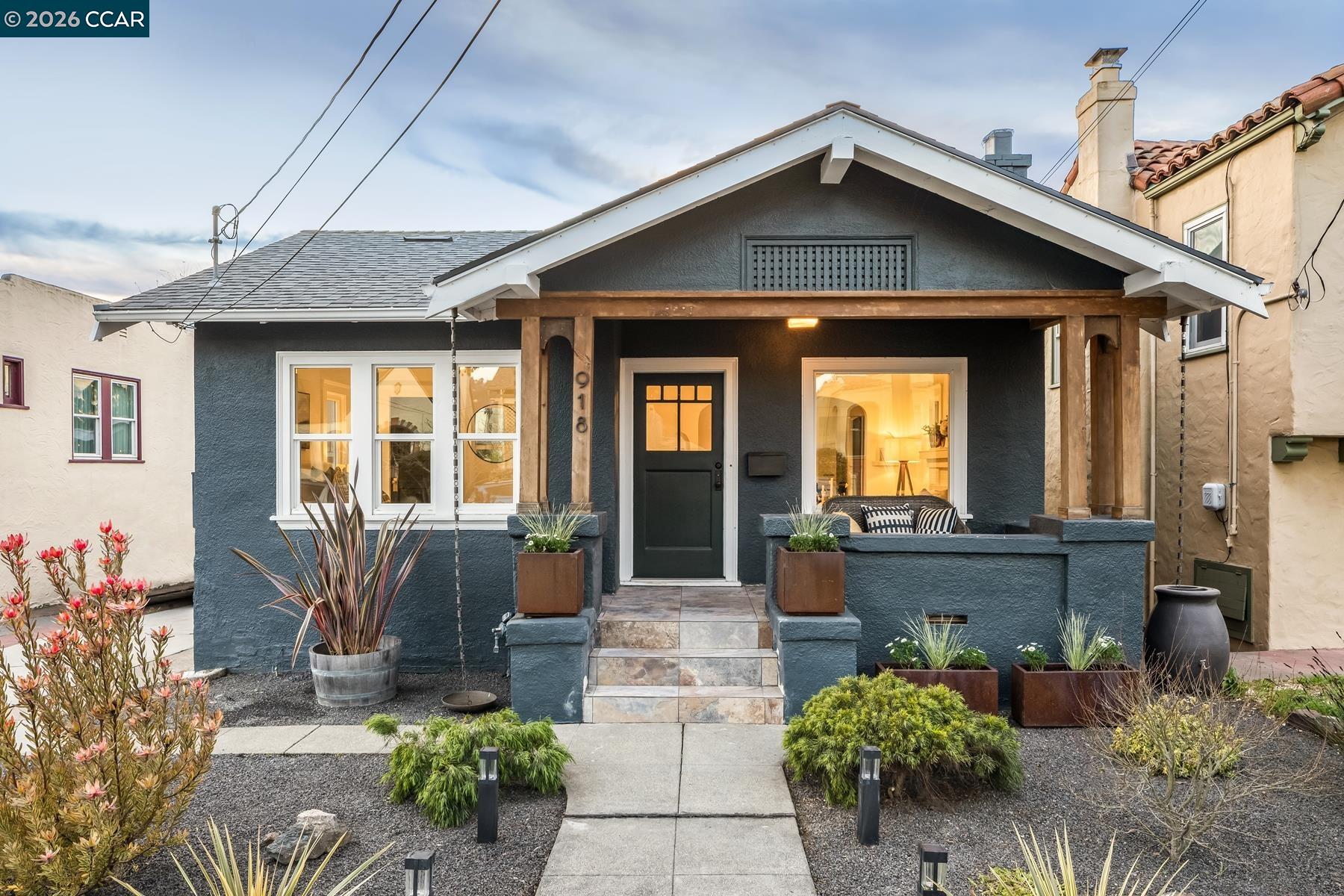 918 Pomona Ave