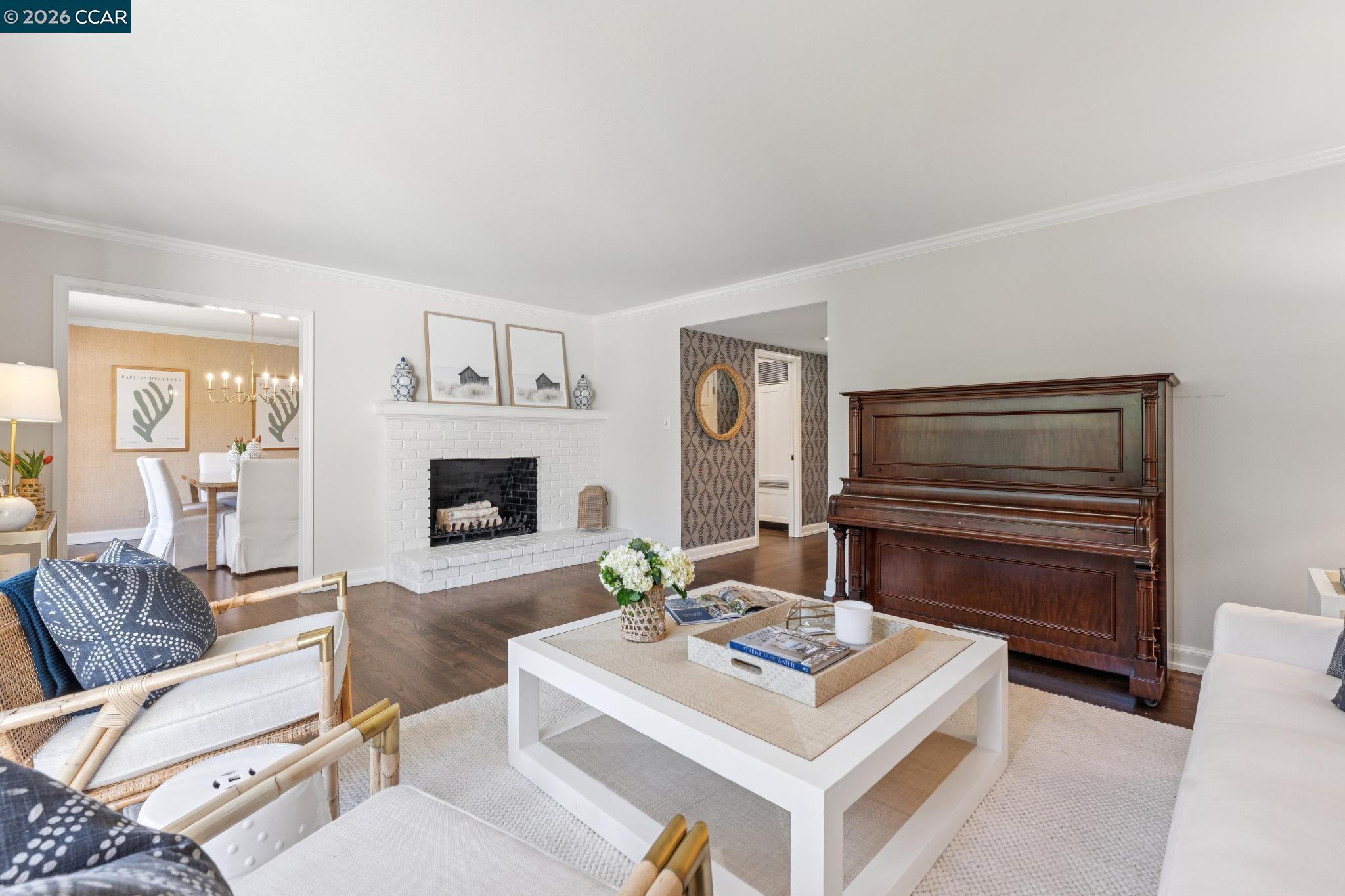 19 Eastwood Dr