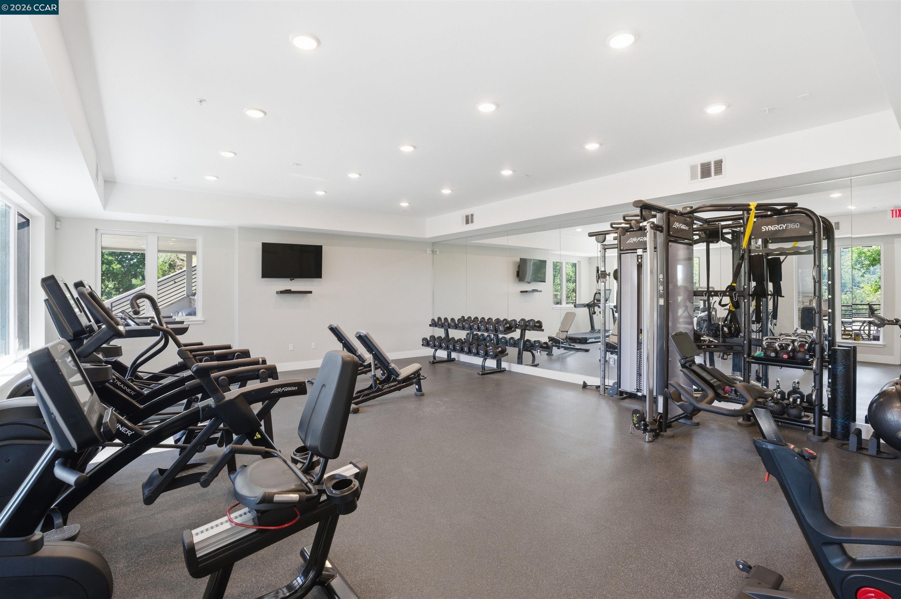 80 Woodbury Highlands Place # 16