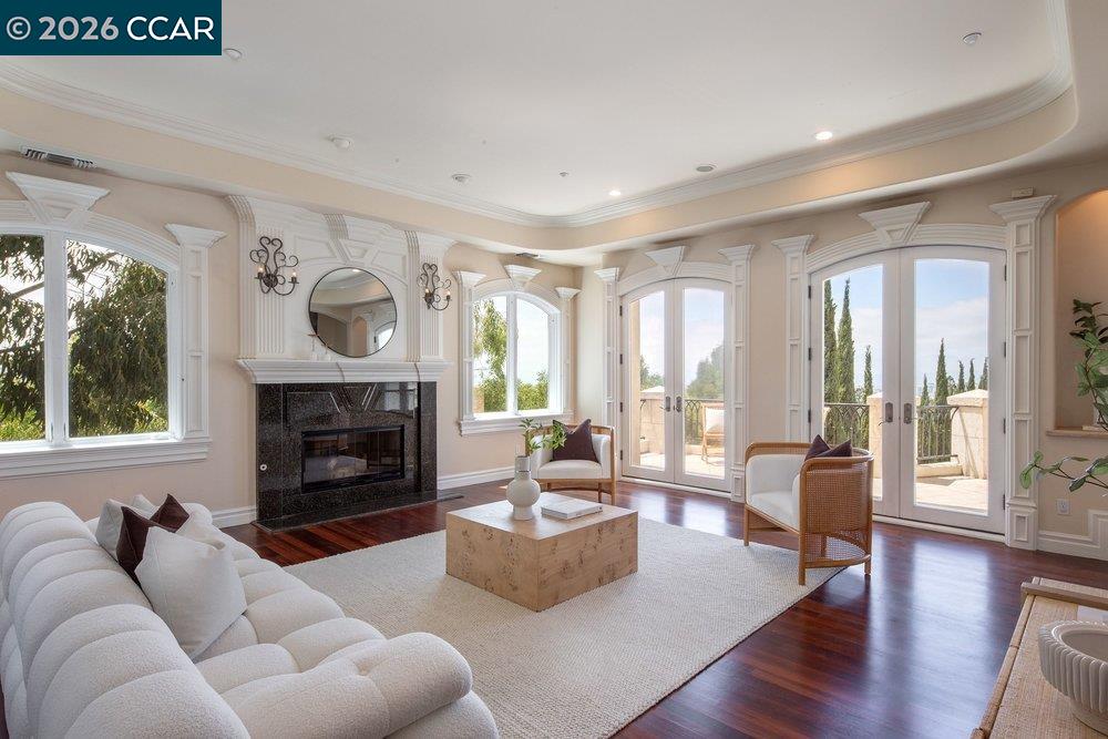 5606 La Salle Ave