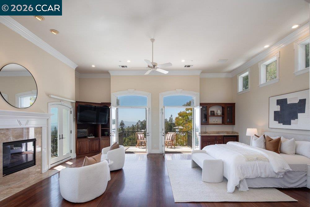 5606 La Salle Ave