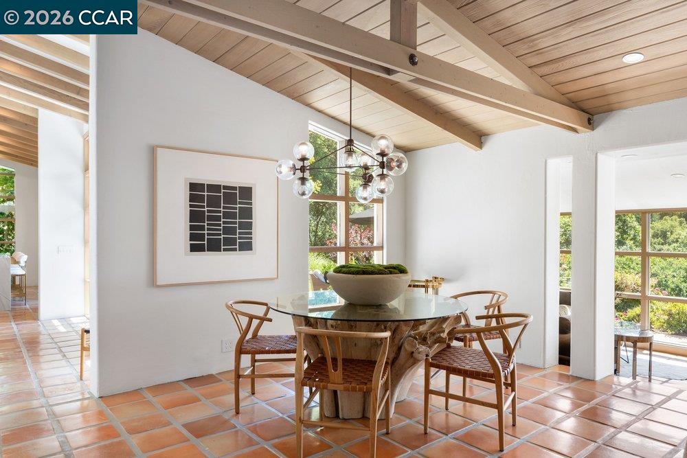 371 Camino Sobrante