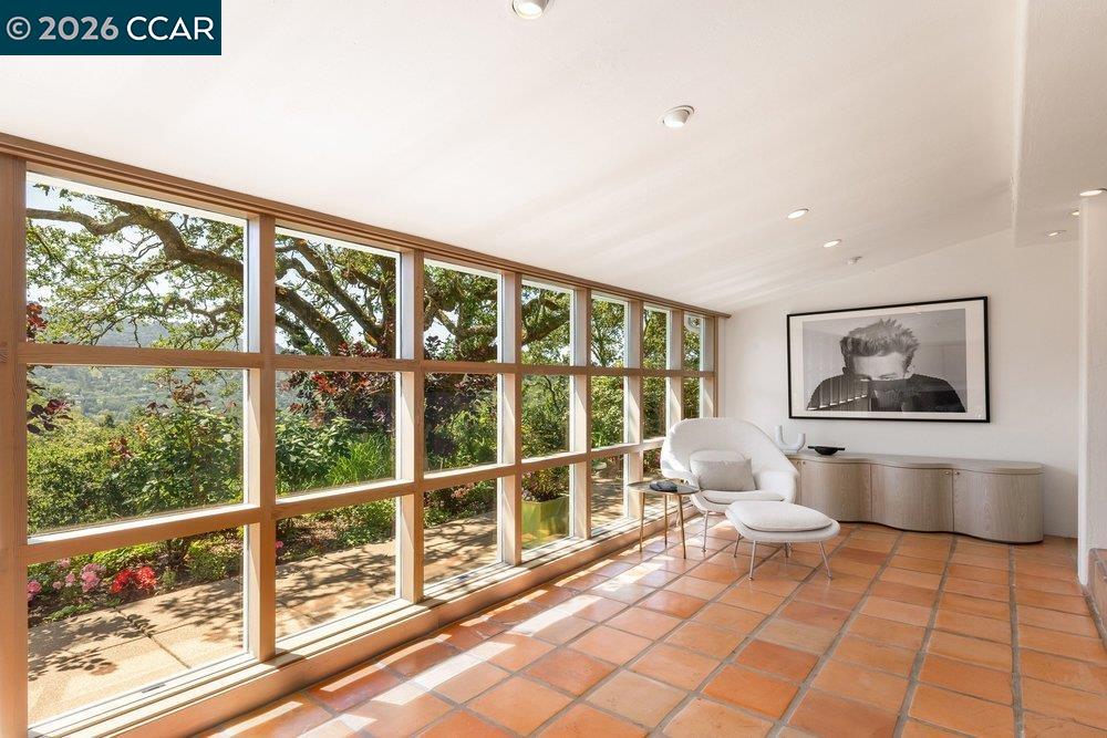 371 Camino Sobrante