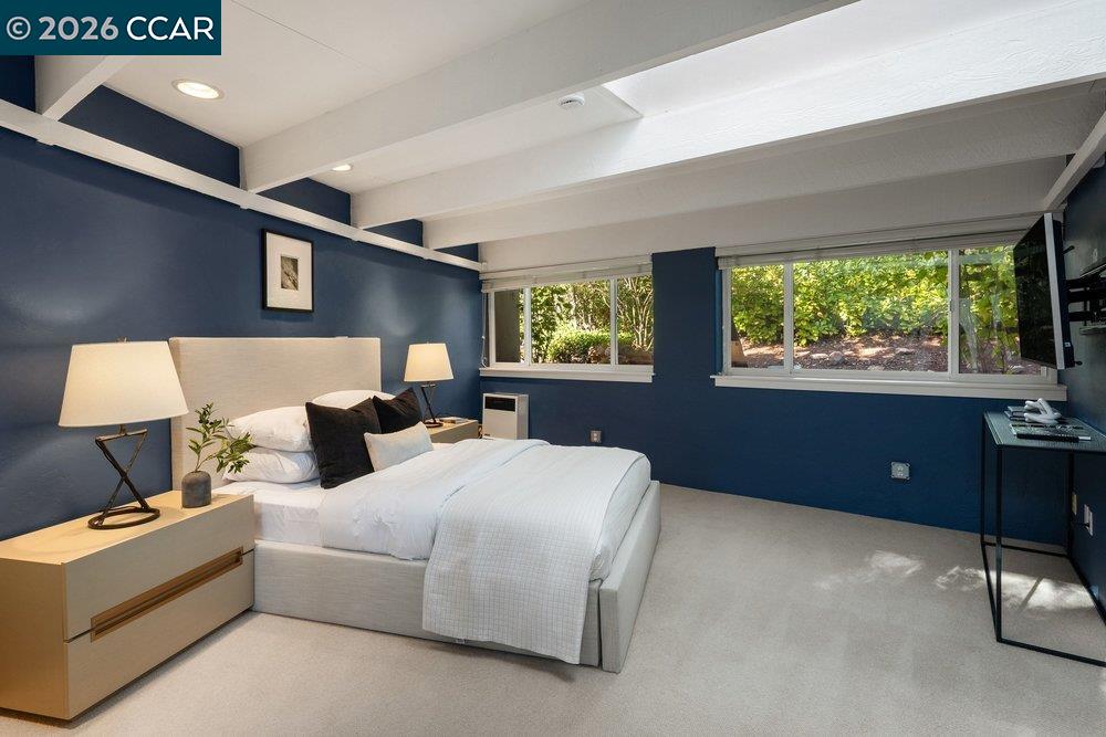 371 Camino Sobrante