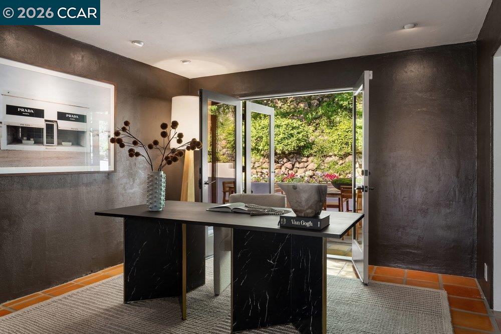 371 Camino Sobrante