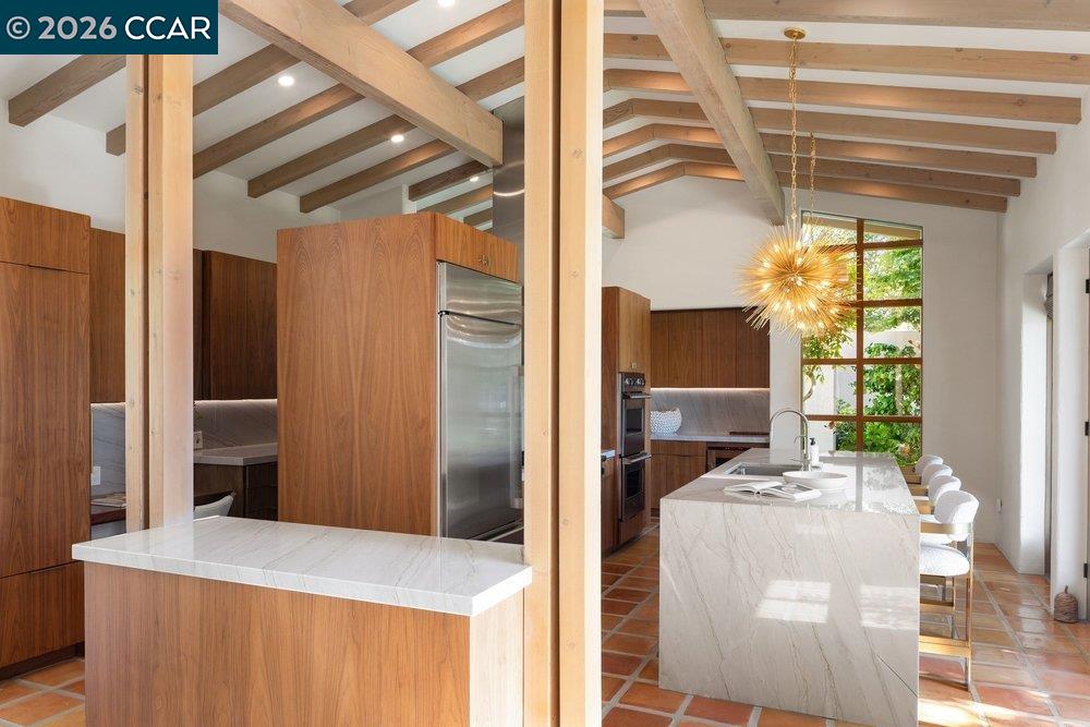 371 Camino Sobrante