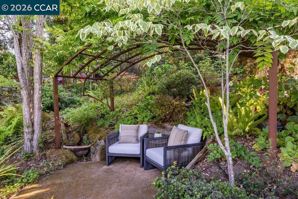 3907 Happy Valley Rd