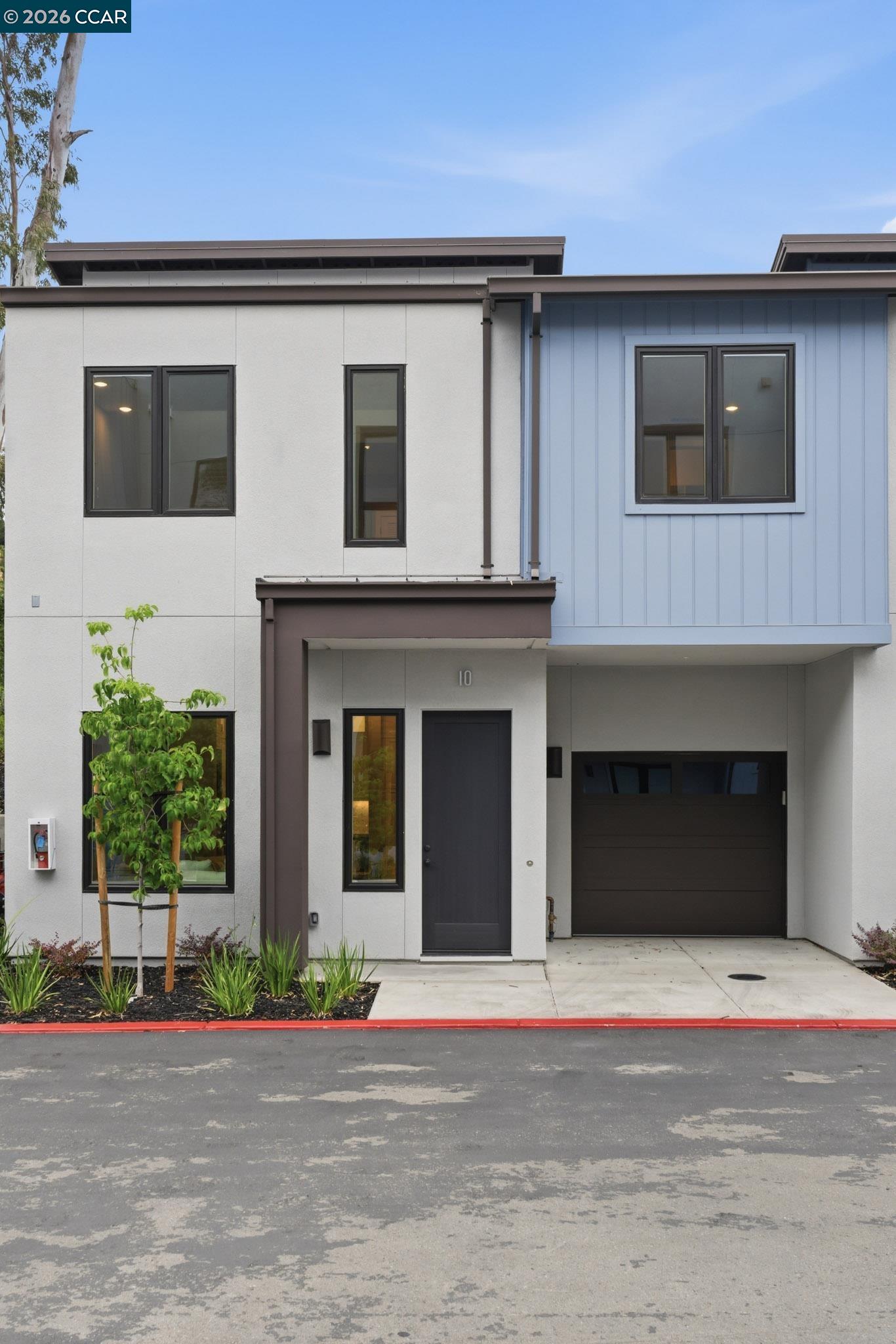 90 Woodbury Highlands Place # 10
