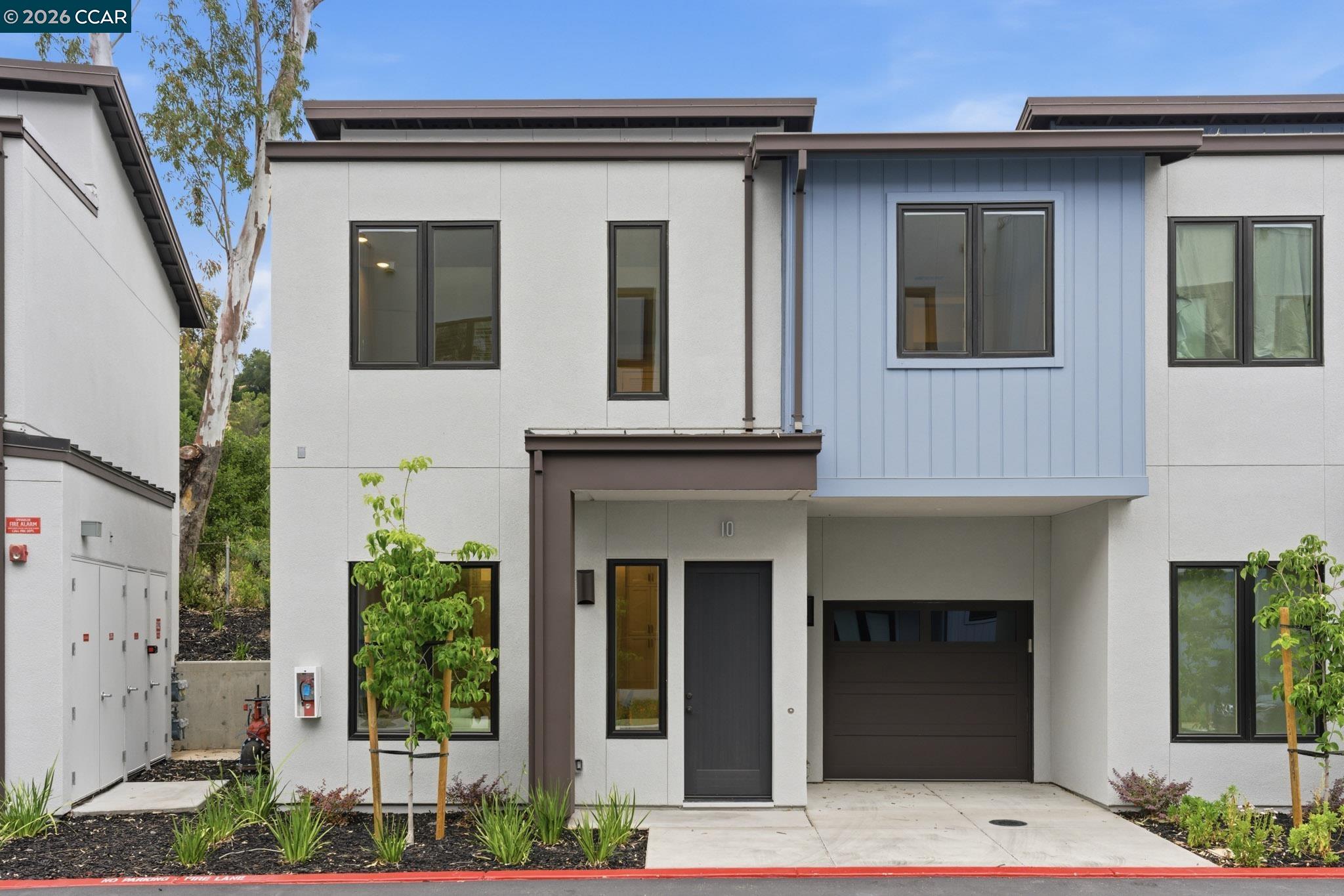 90 Woodbury Highlands Place # 10