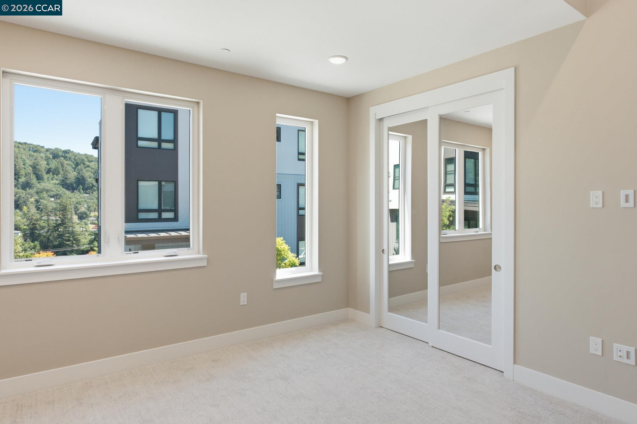 90 Woodbury Highlands Pl # 16