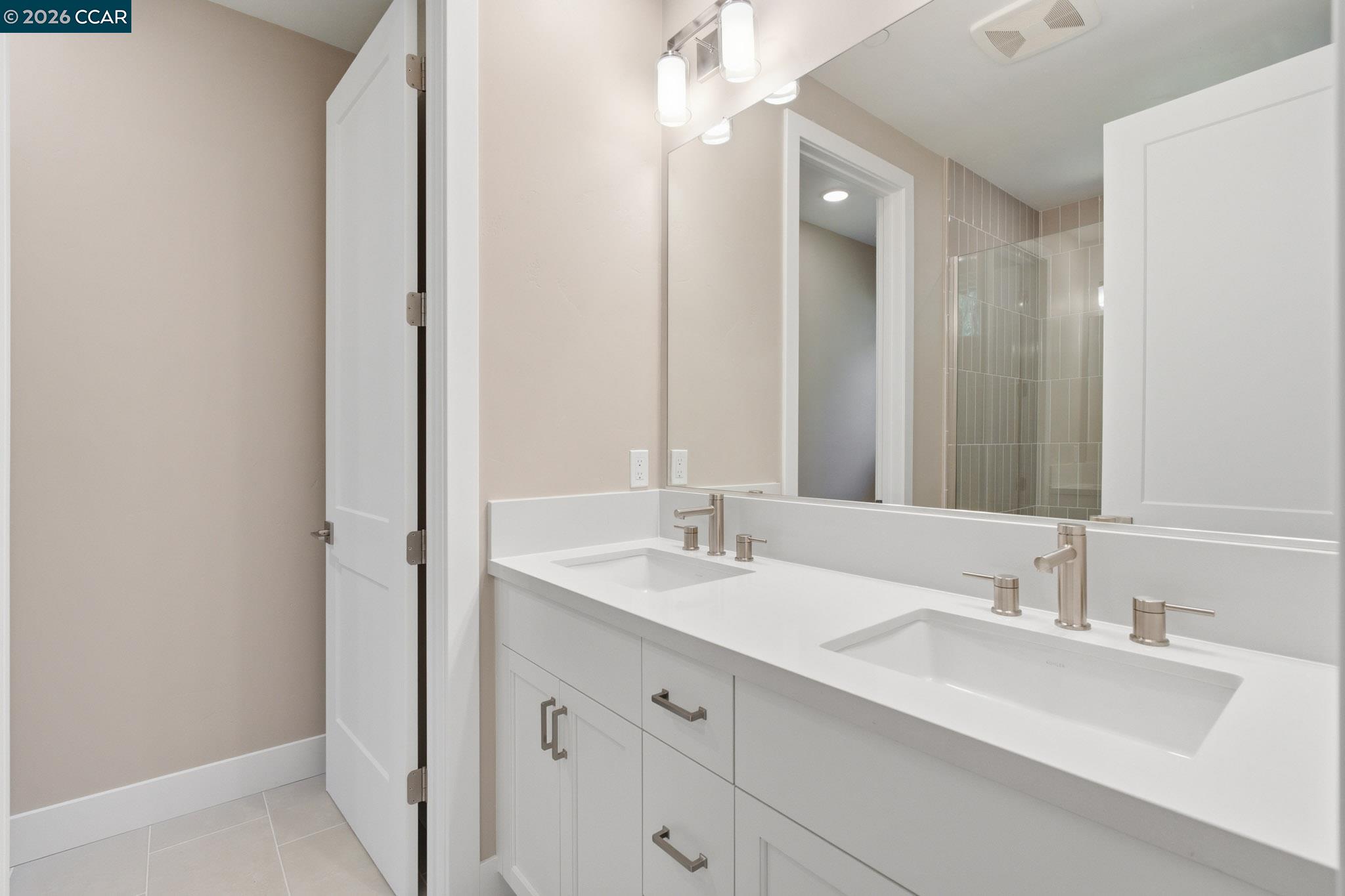 90 Woodbury Highlands Pl # 16