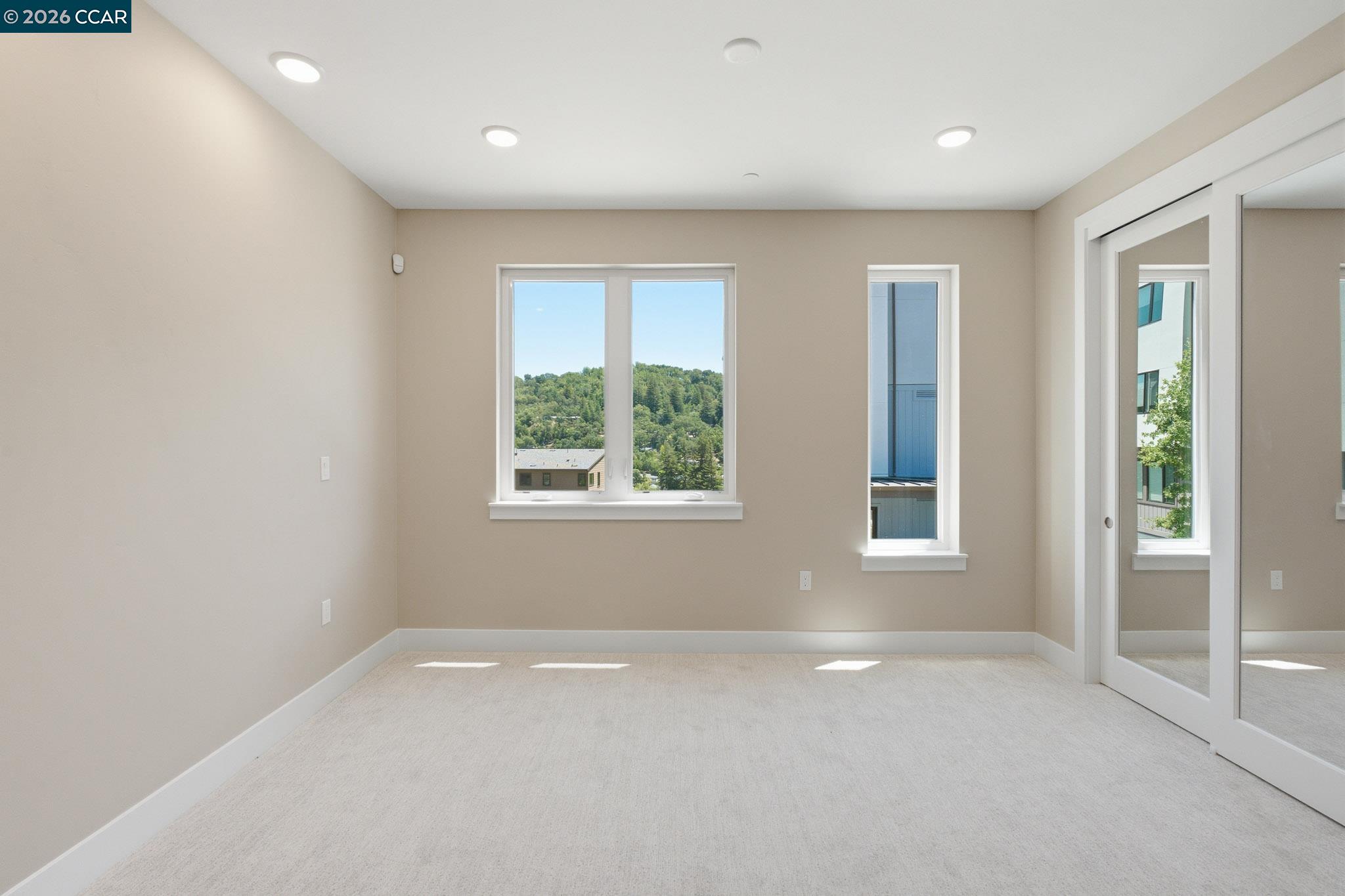 90 Woodbury Highlands Pl # 16