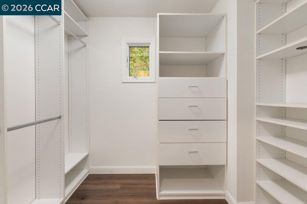 187 Moraga Way