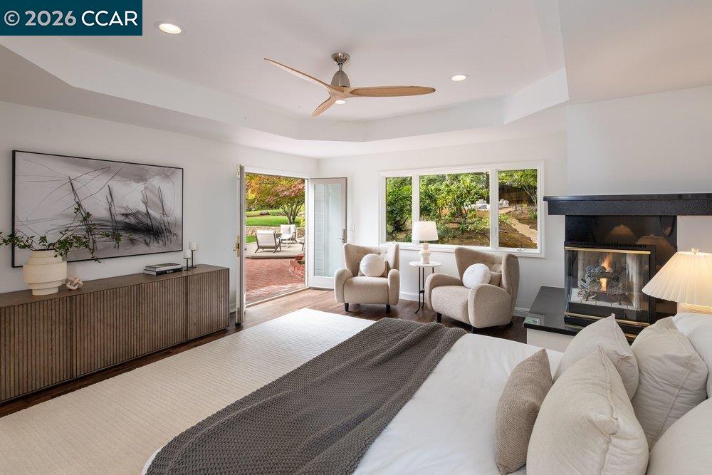 187 Moraga Way