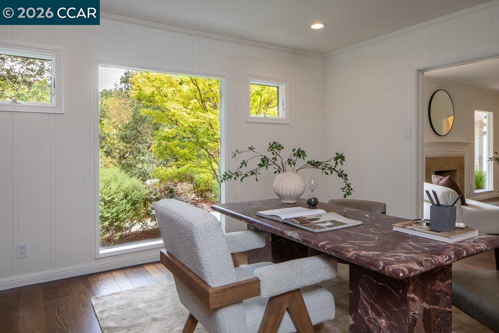 187 Moraga Way
