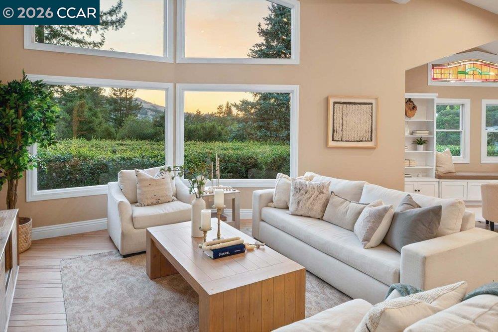 200 Longview Ter