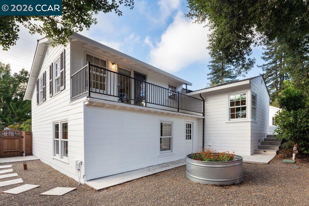 42 Brookside Rd