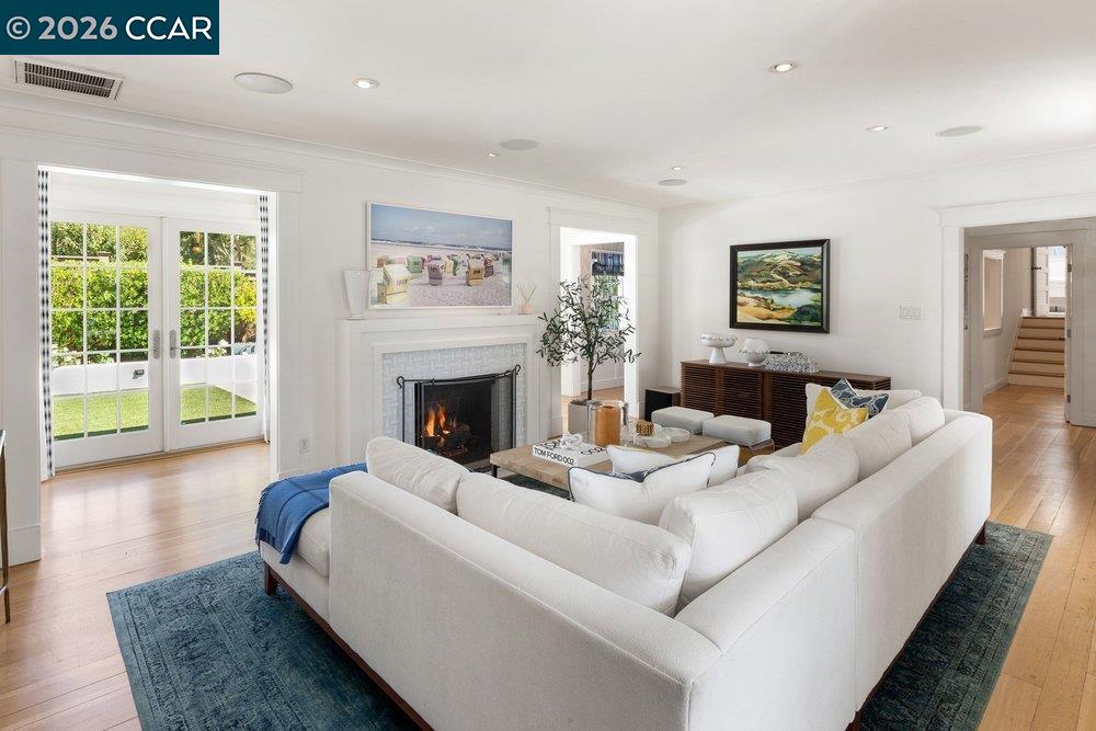 42 Brookside Rd