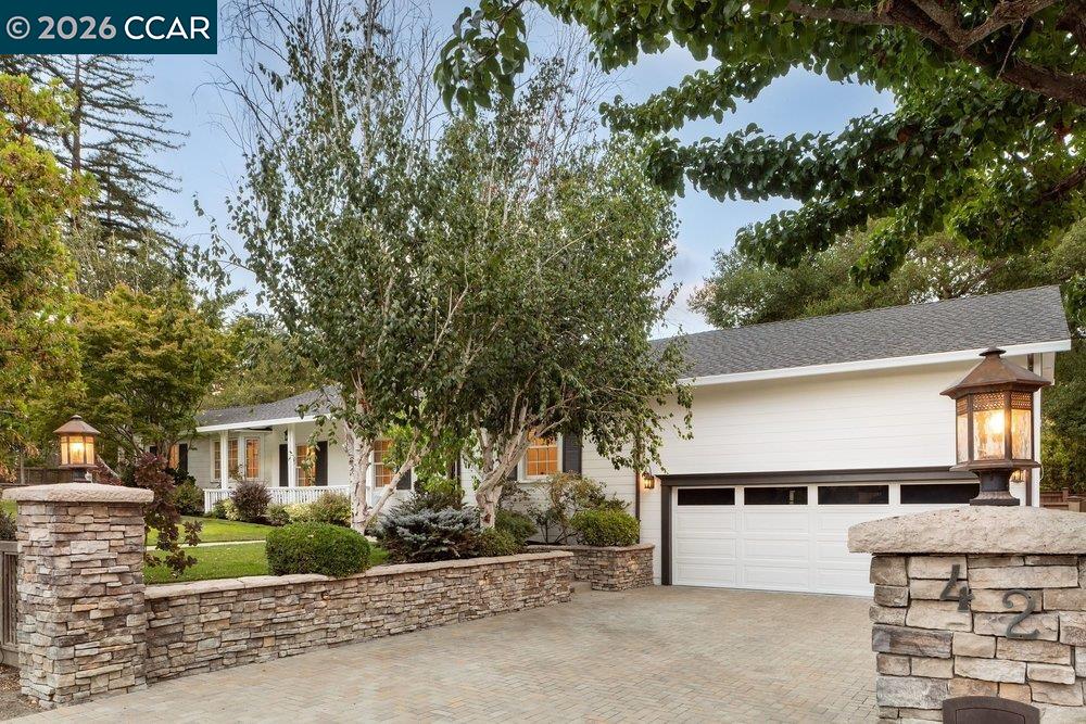 42 Brookside Rd