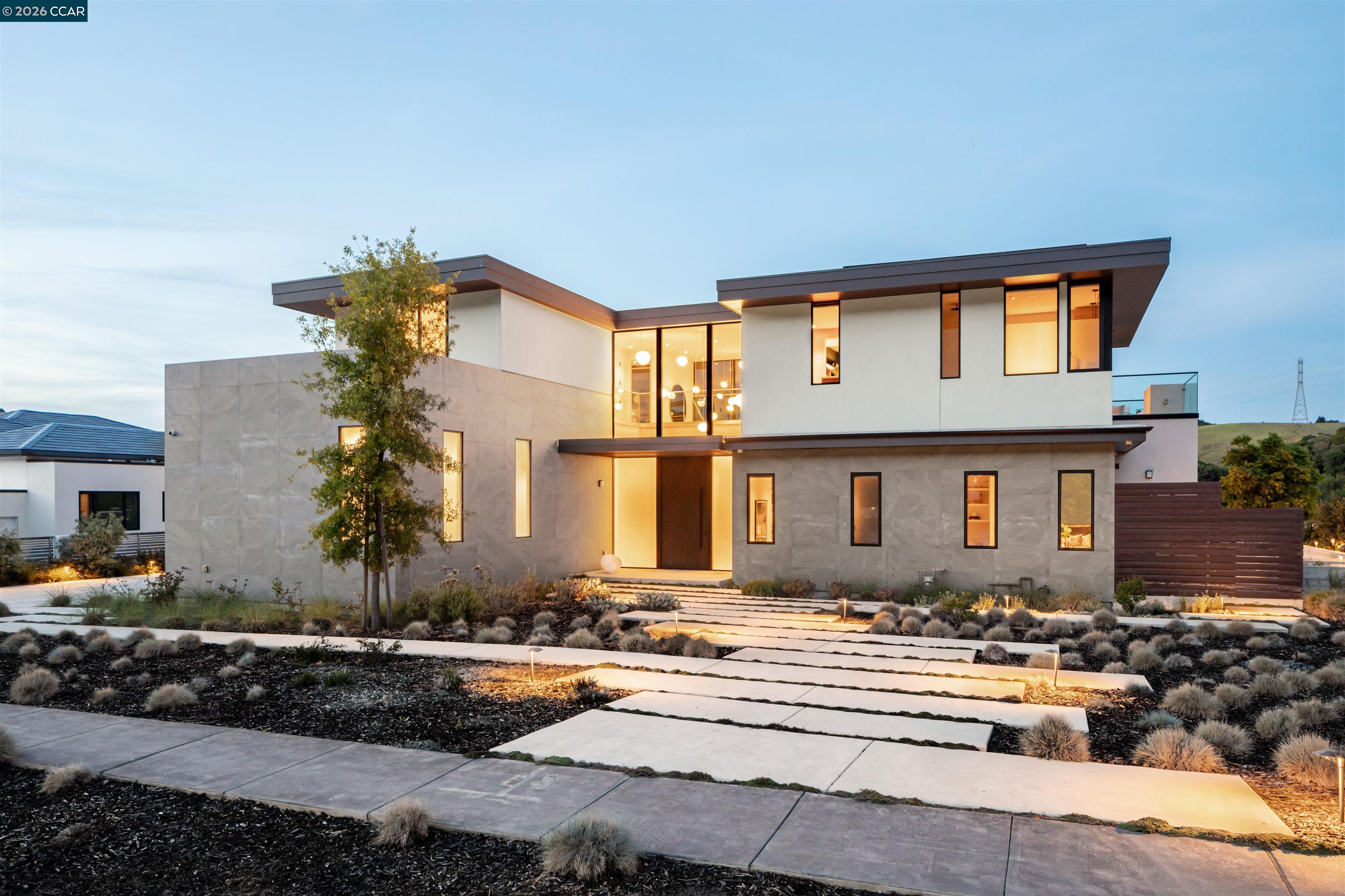 83 Dairy Creek Ln