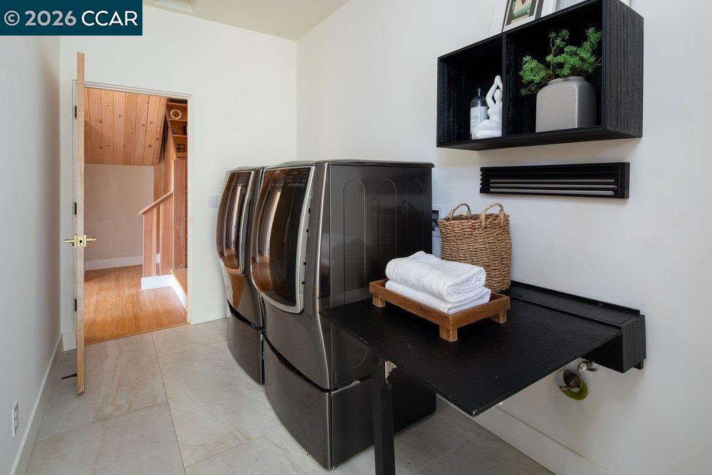 1046 Amito Dr