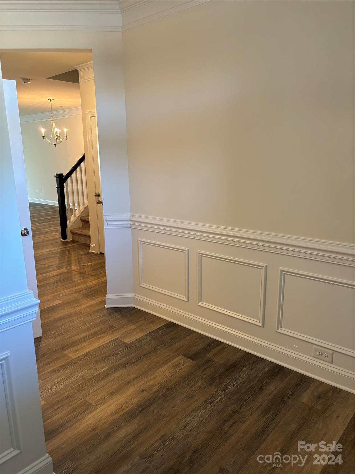 5546 Harris Cove Drive