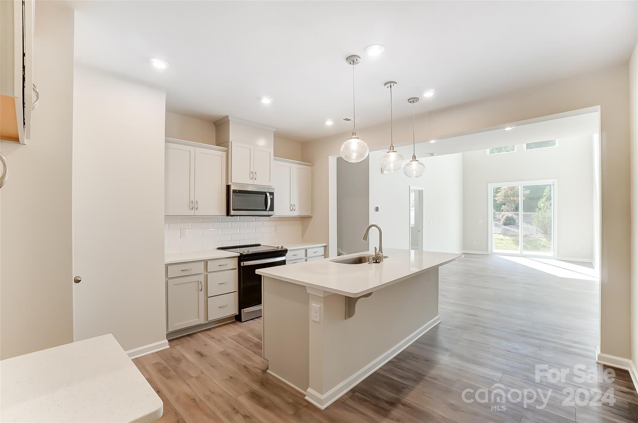 14837 Tamarack Drive