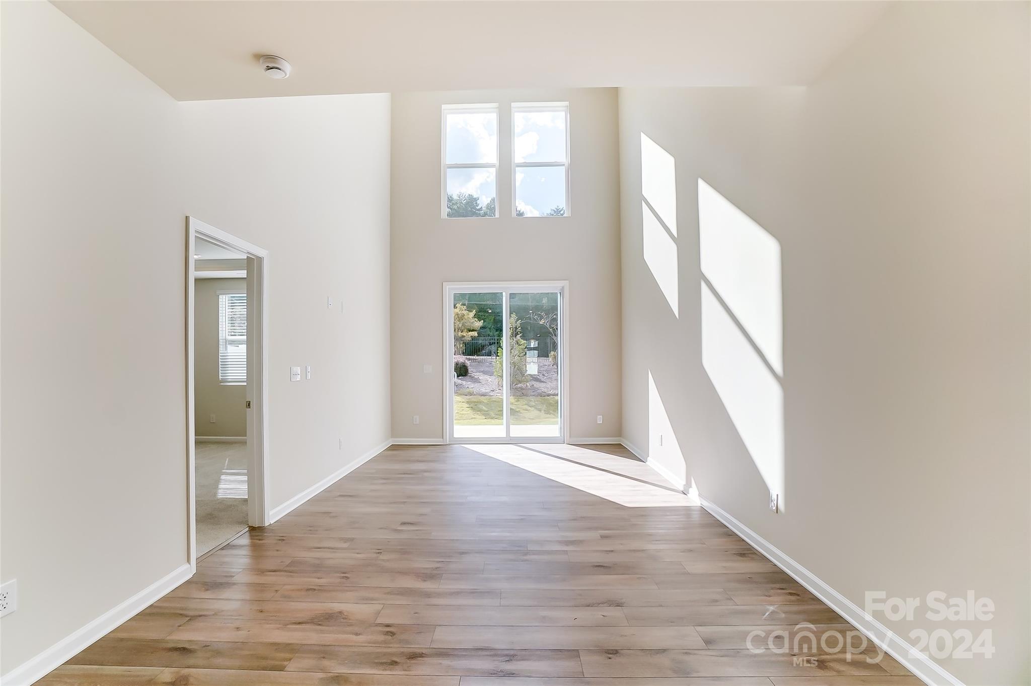 14837 Tamarack Drive