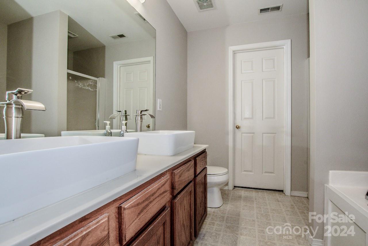 9525 Birchcroft Lane