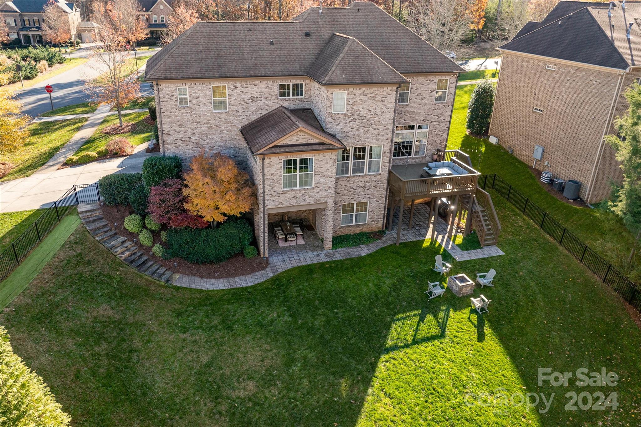 13502 Long Common Parkway