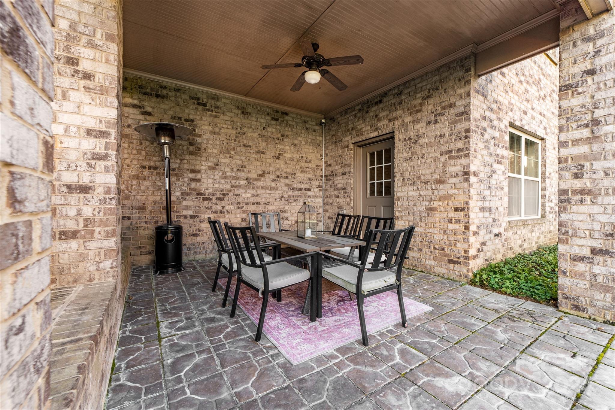 13502 Long Common Parkway