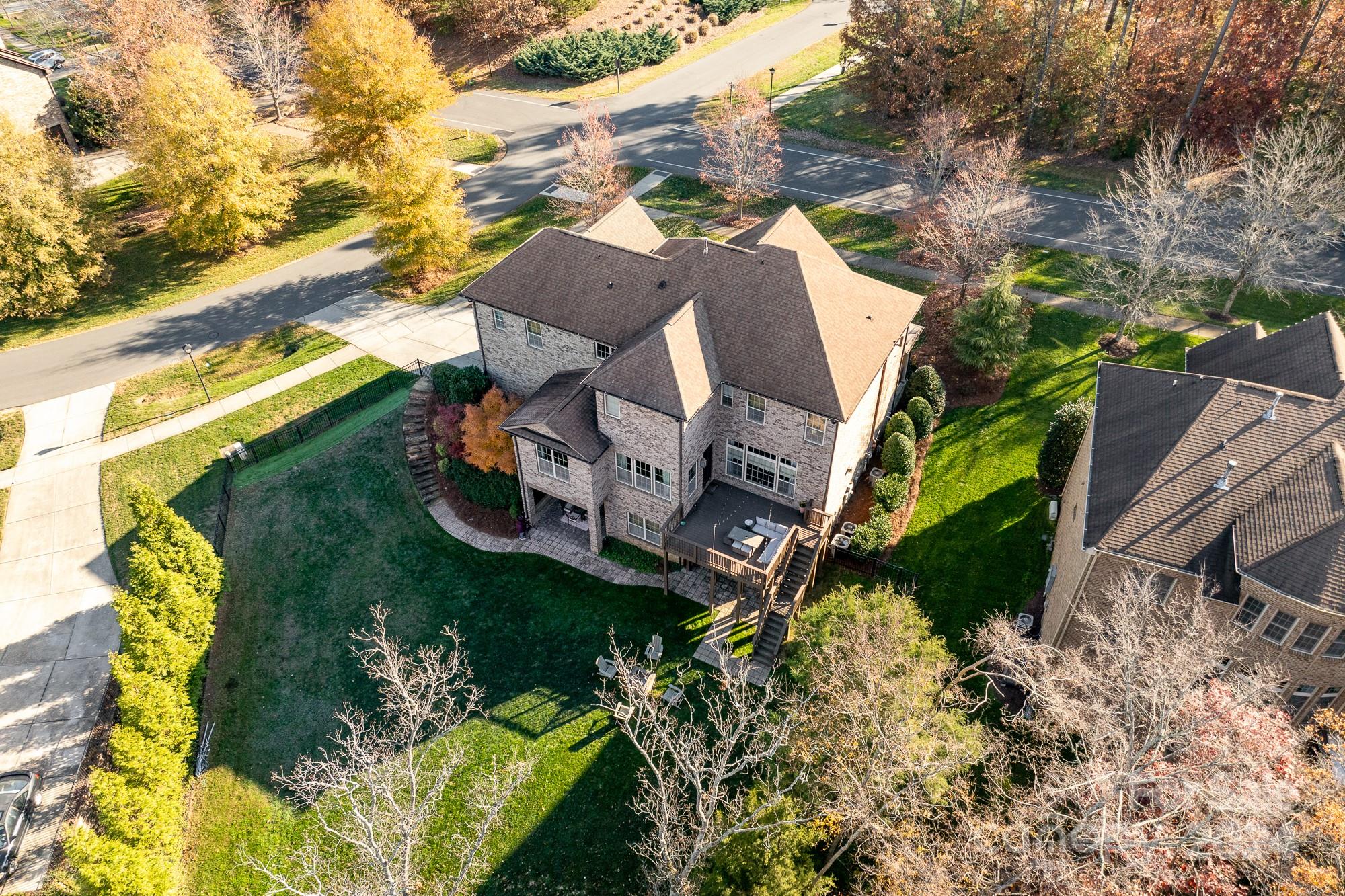 13502 Long Common Parkway