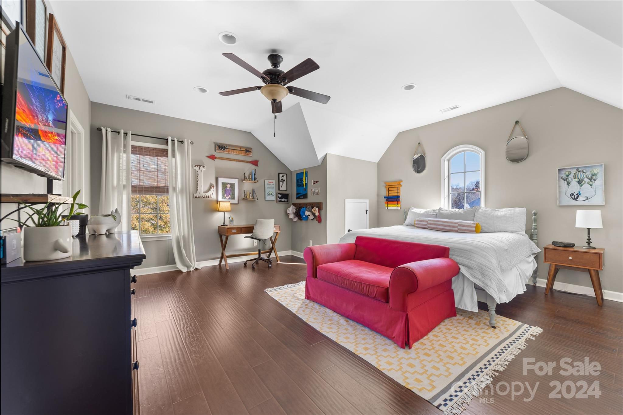 13502 Long Common Parkway