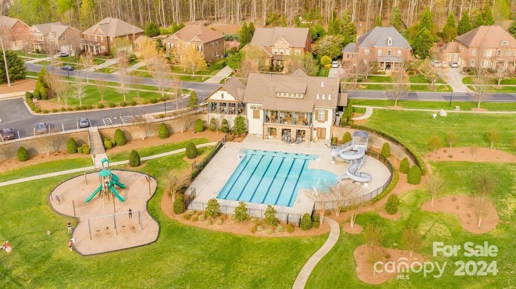 13502 Long Common Parkway