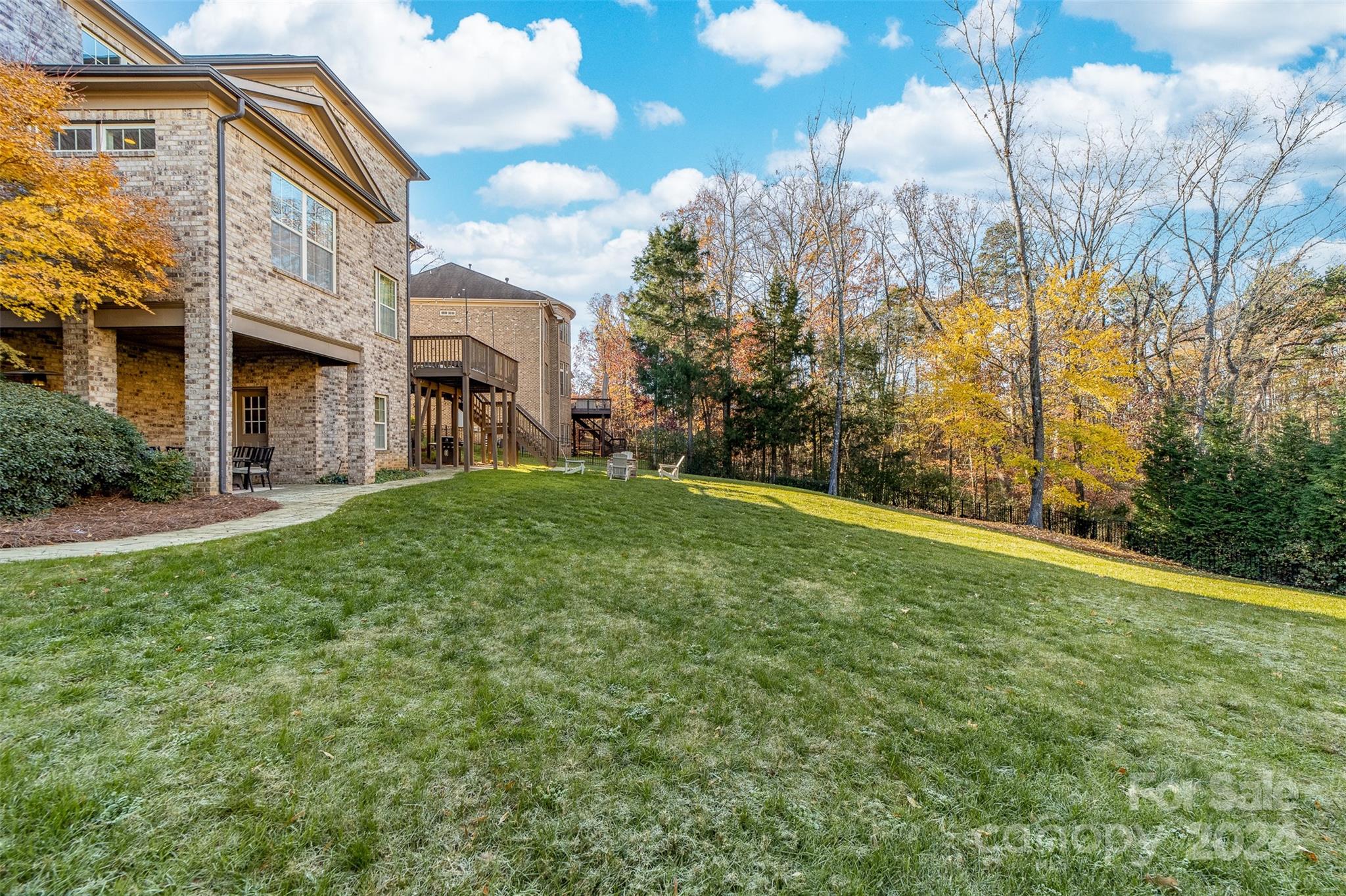 13502 Long Common Parkway