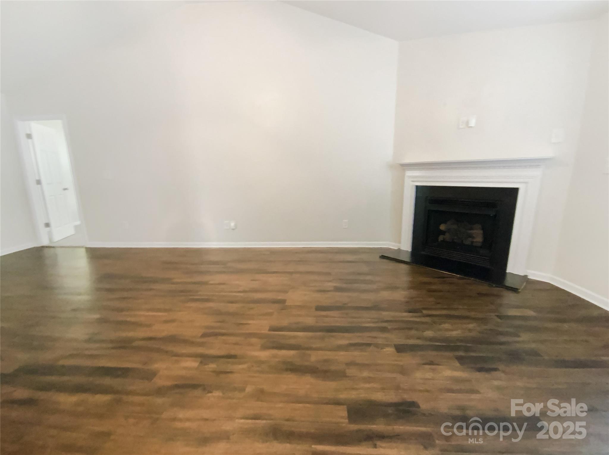 4906 Lynn Lee Circle