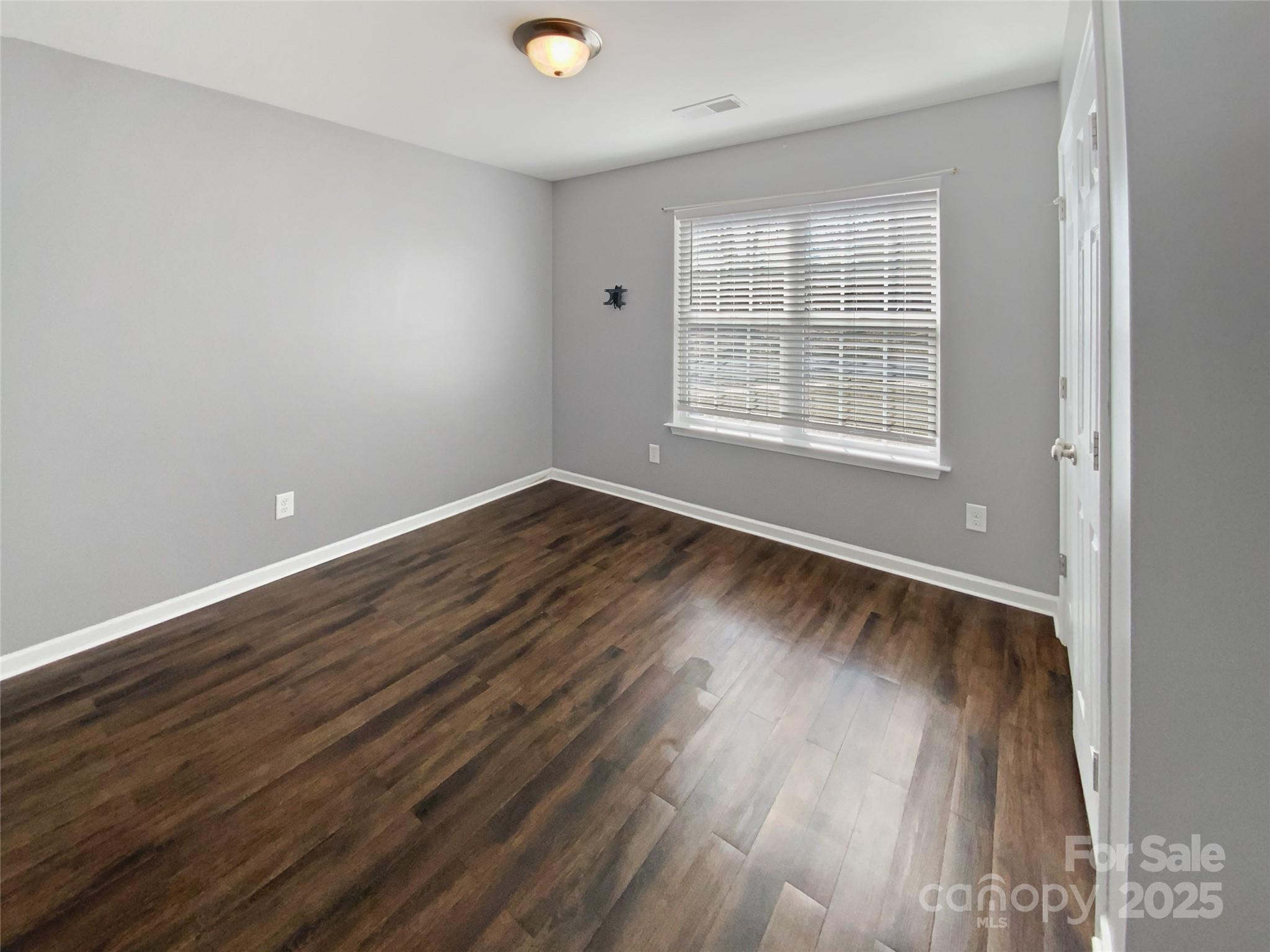 4906 Lynn Lee Circle
