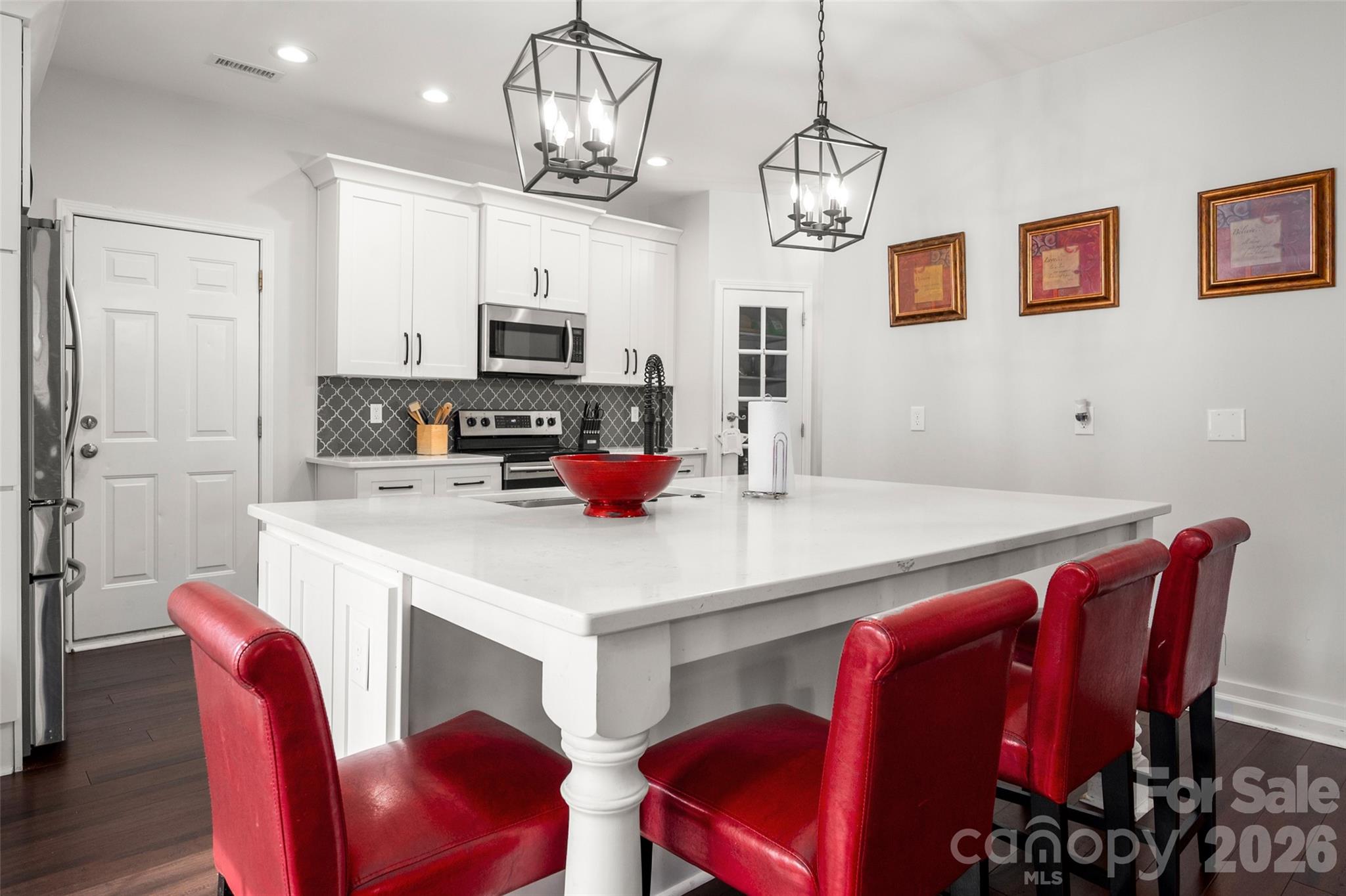 6714 Reedy Creek Road