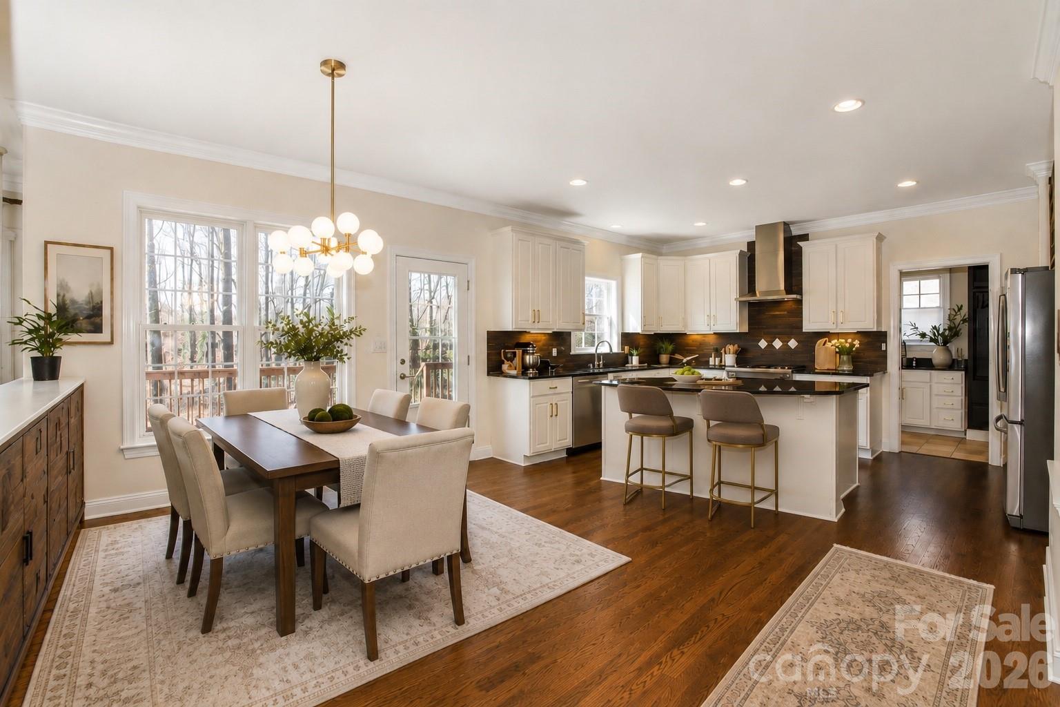 8127 Grahamson Lane