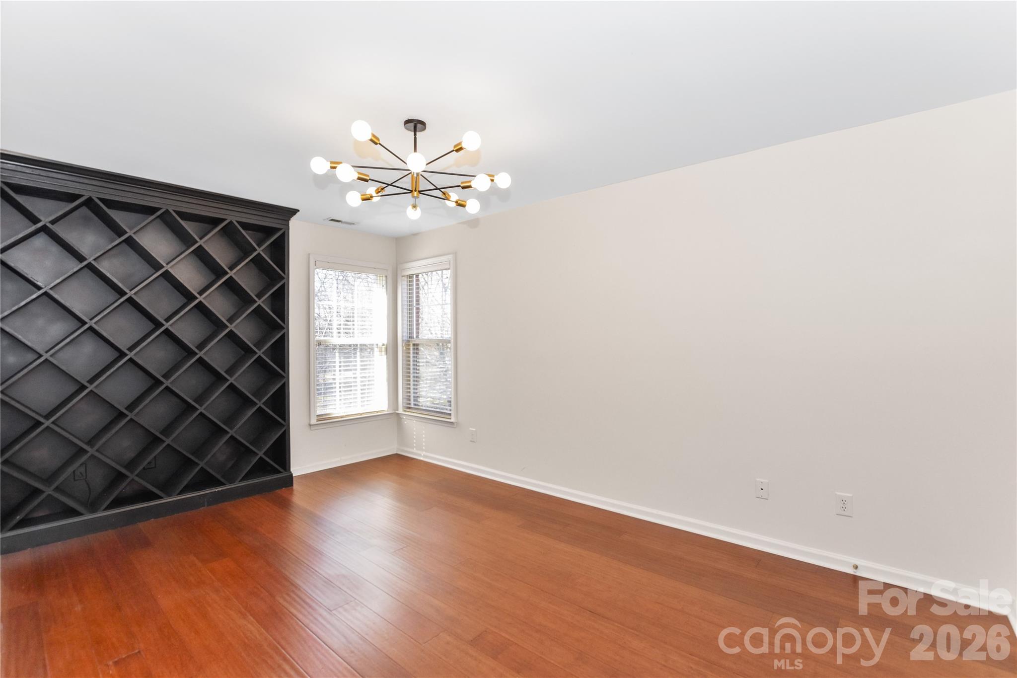 8127 Grahamson Lane