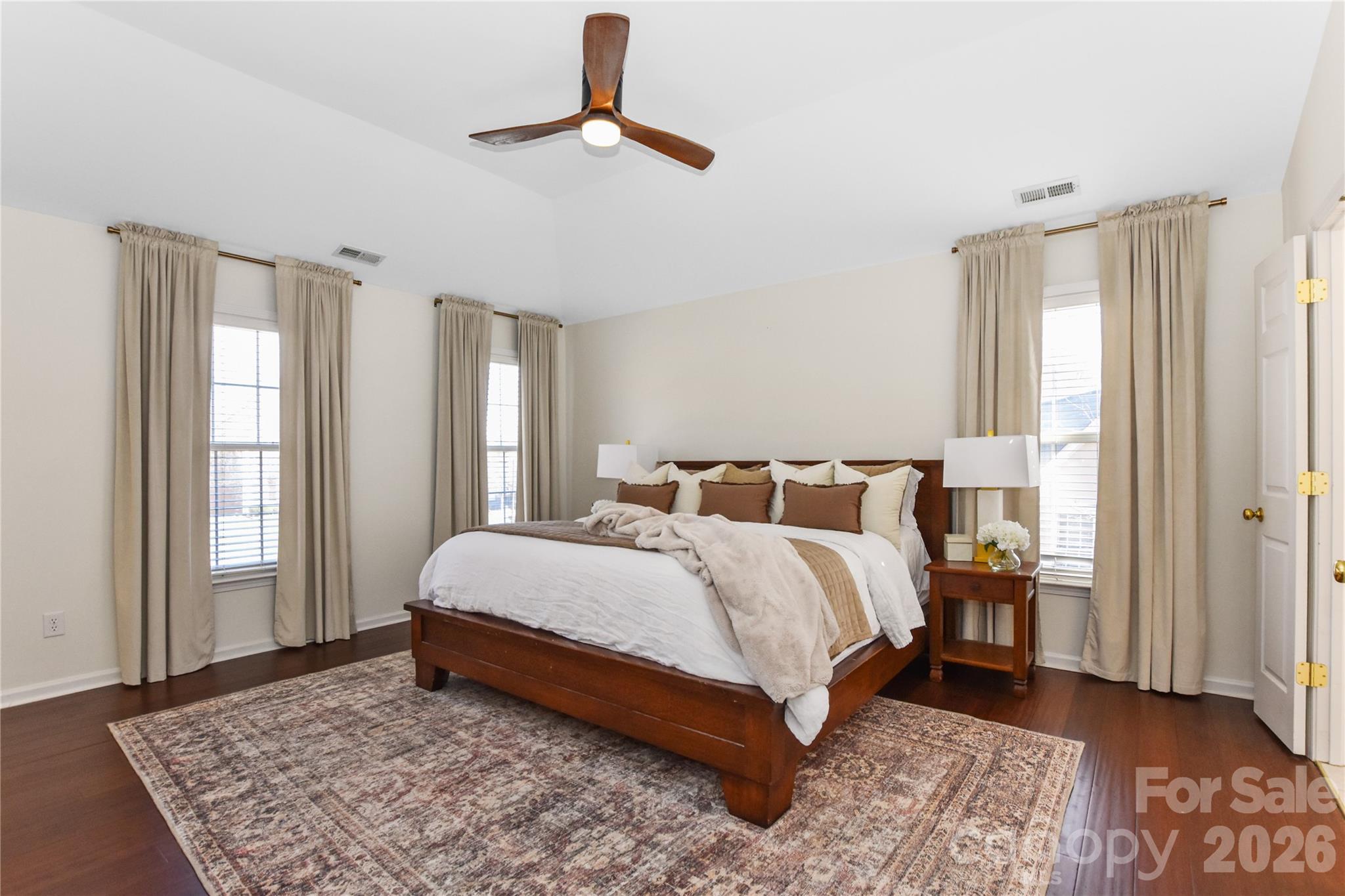 8127 Grahamson Lane