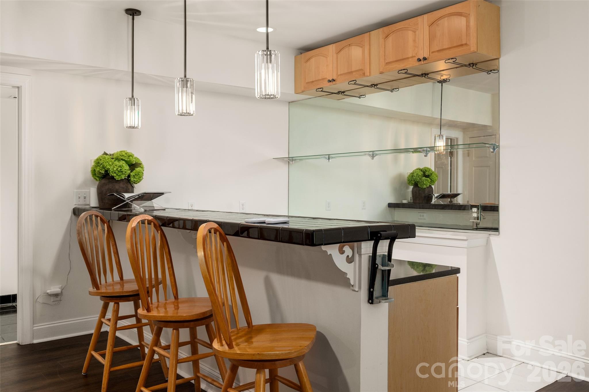 8127 Grahamson Lane