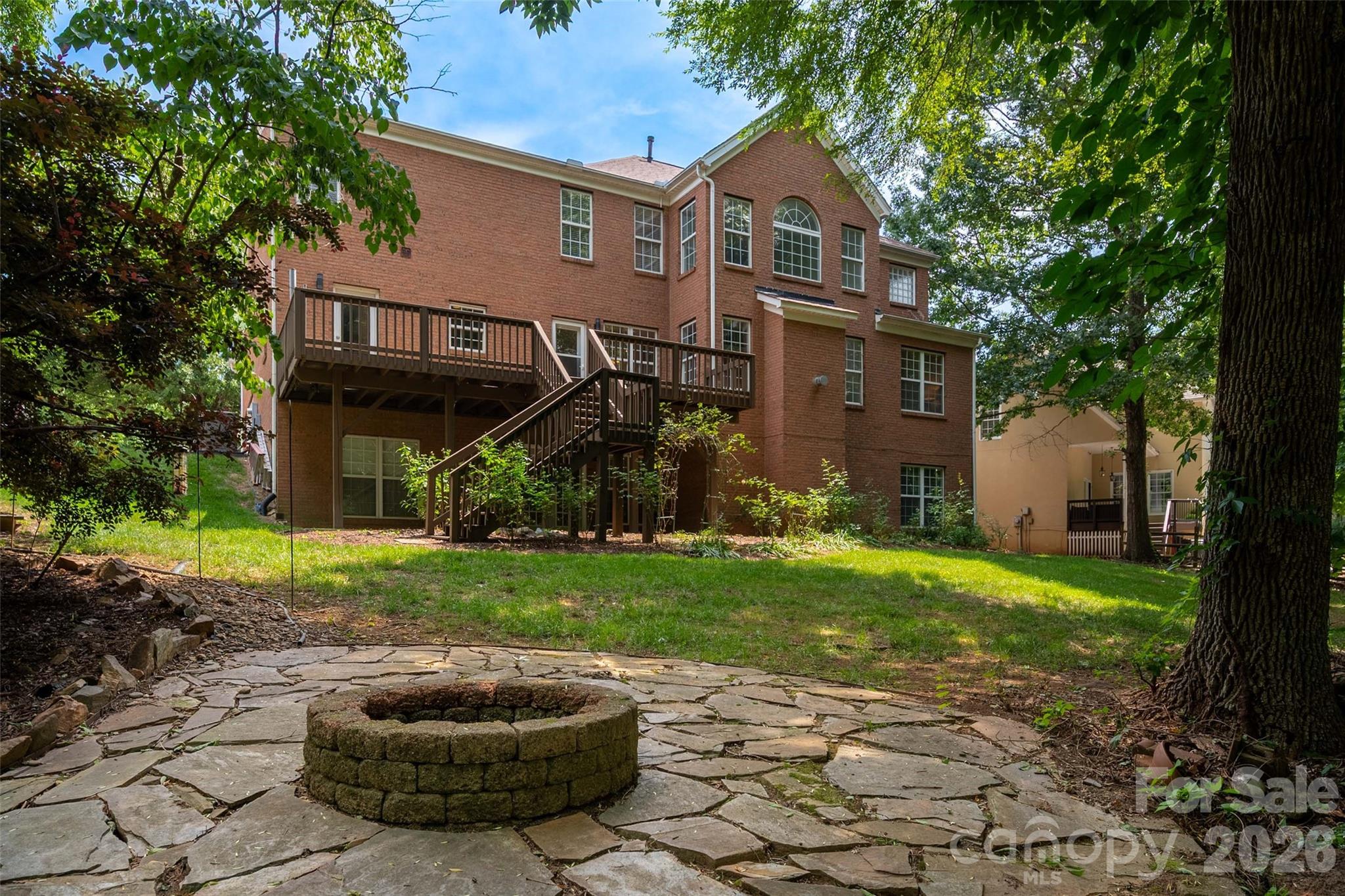 8127 Grahamson Lane