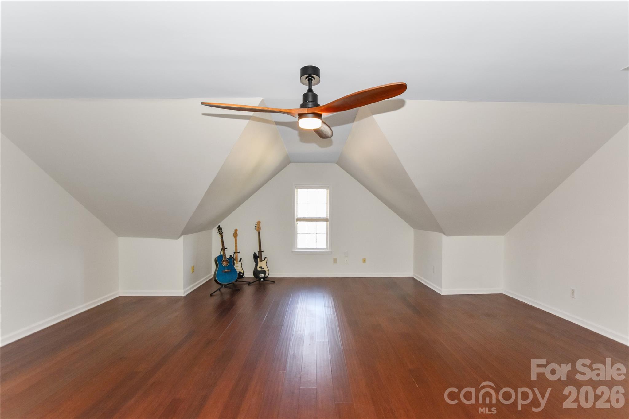8127 Grahamson Lane