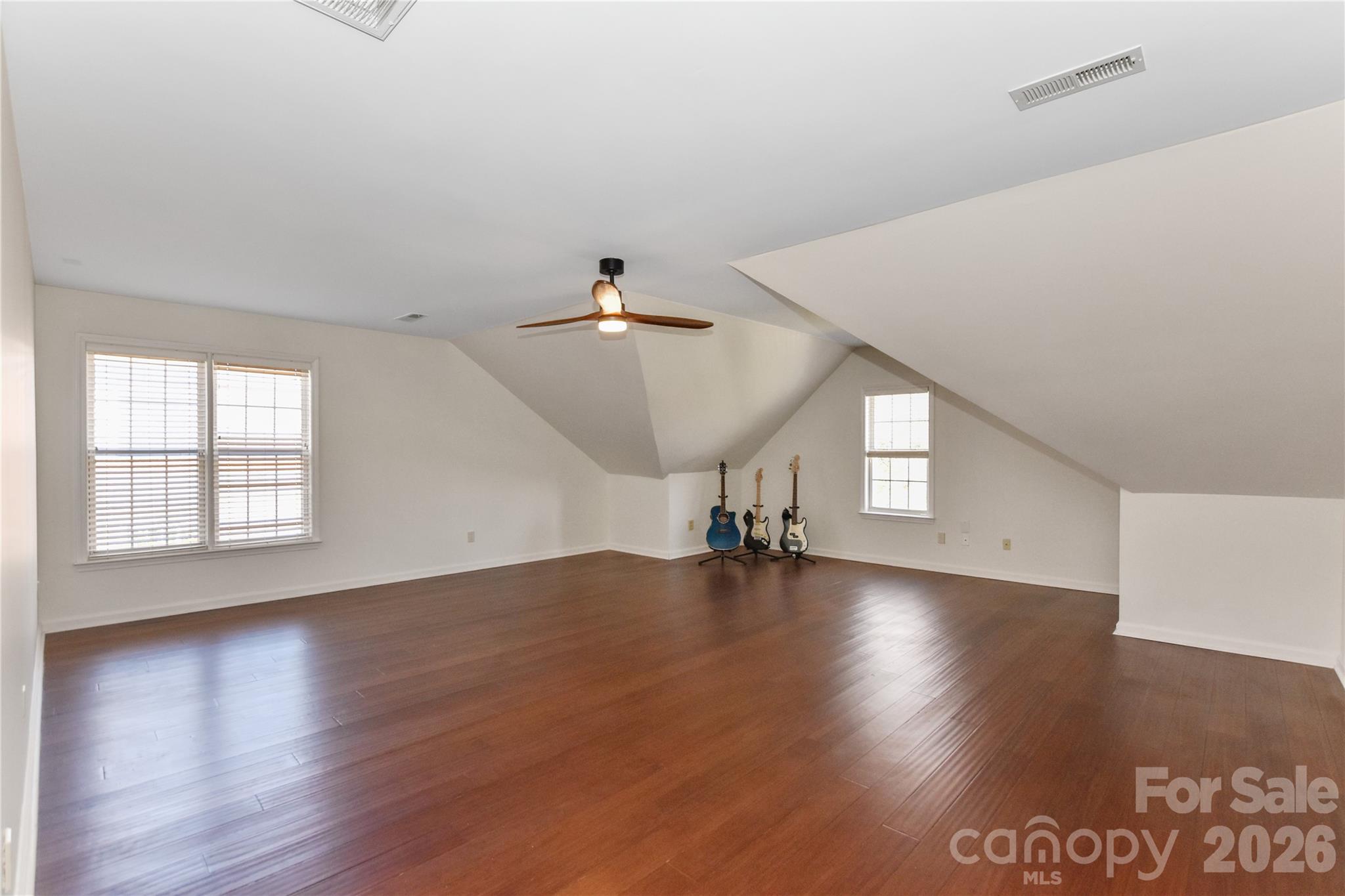 8127 Grahamson Lane