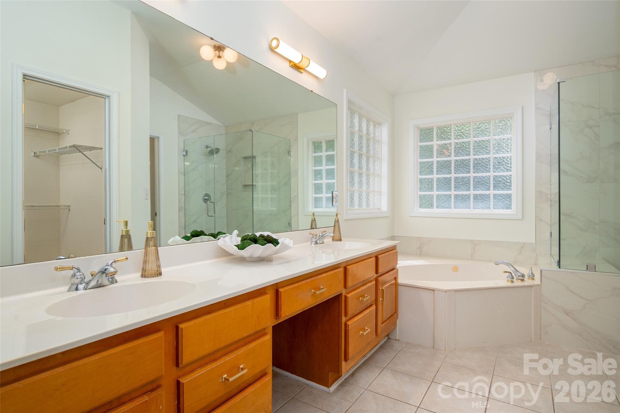 8127 Grahamson Lane