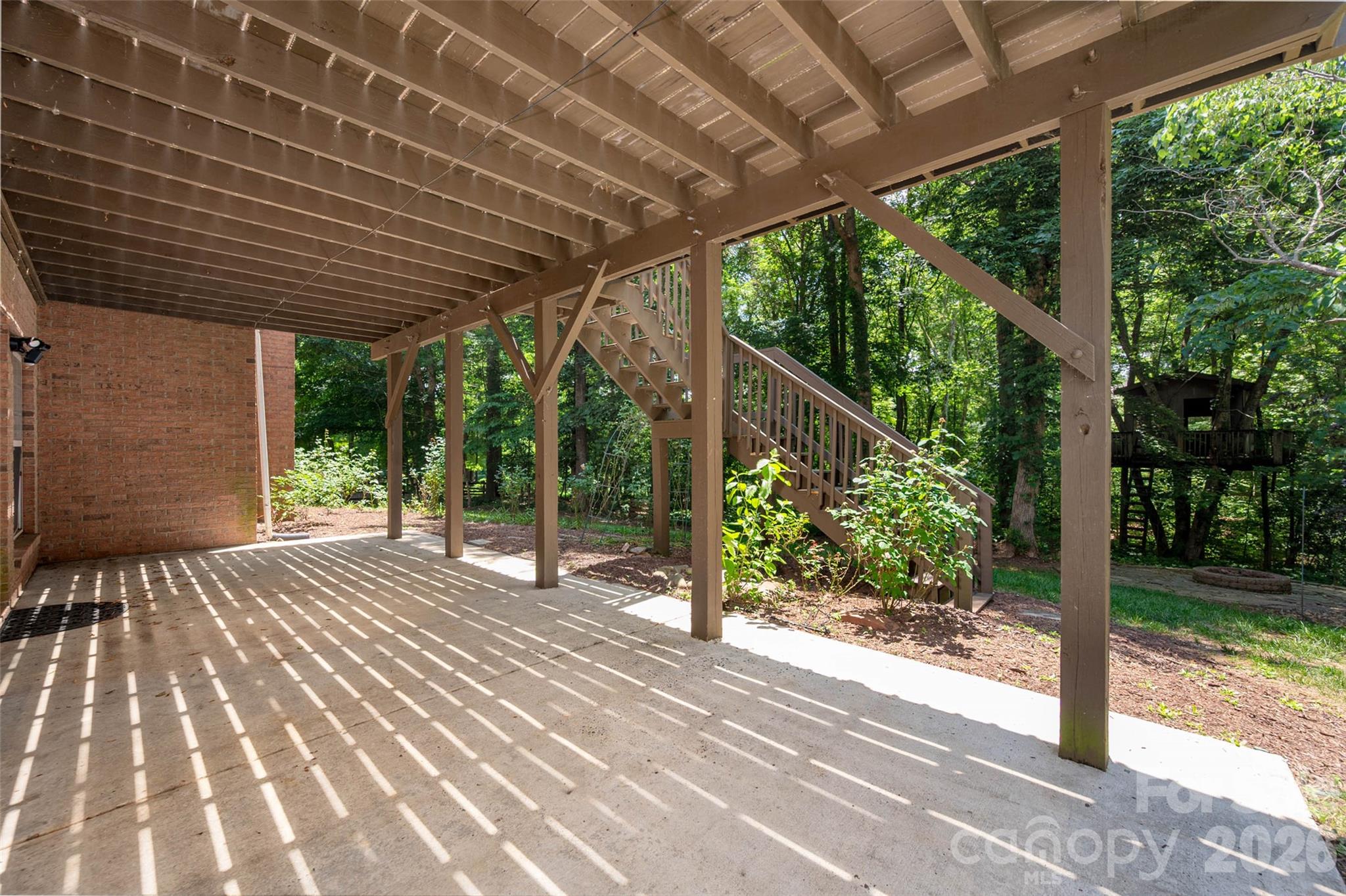 8127 Grahamson Lane