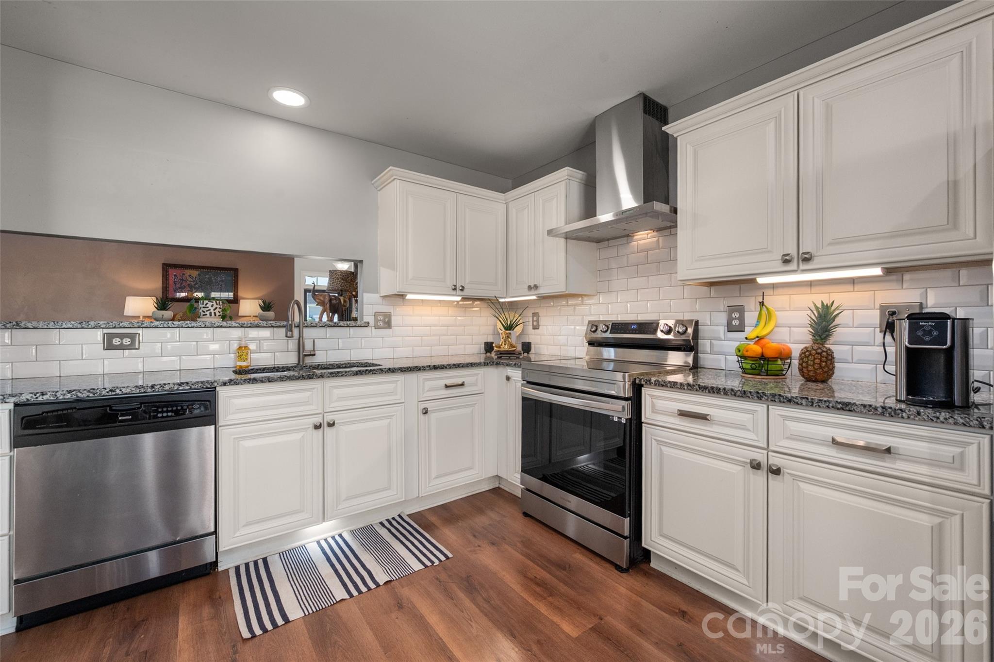 9122 Swallow Tail Lane