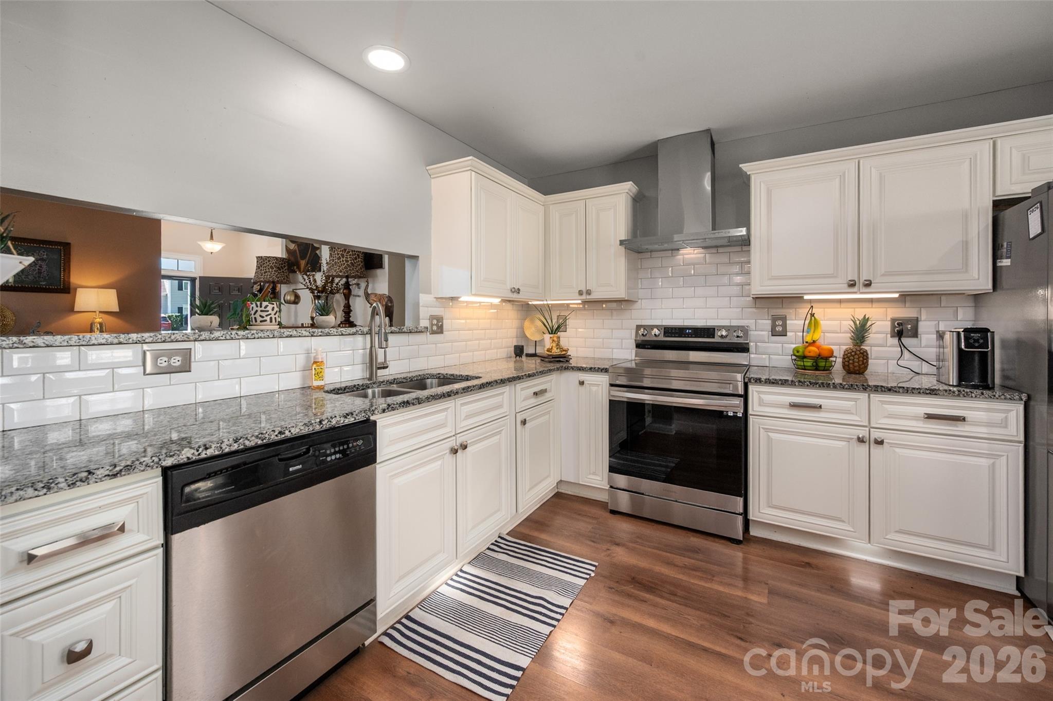 9122 Swallow Tail Lane