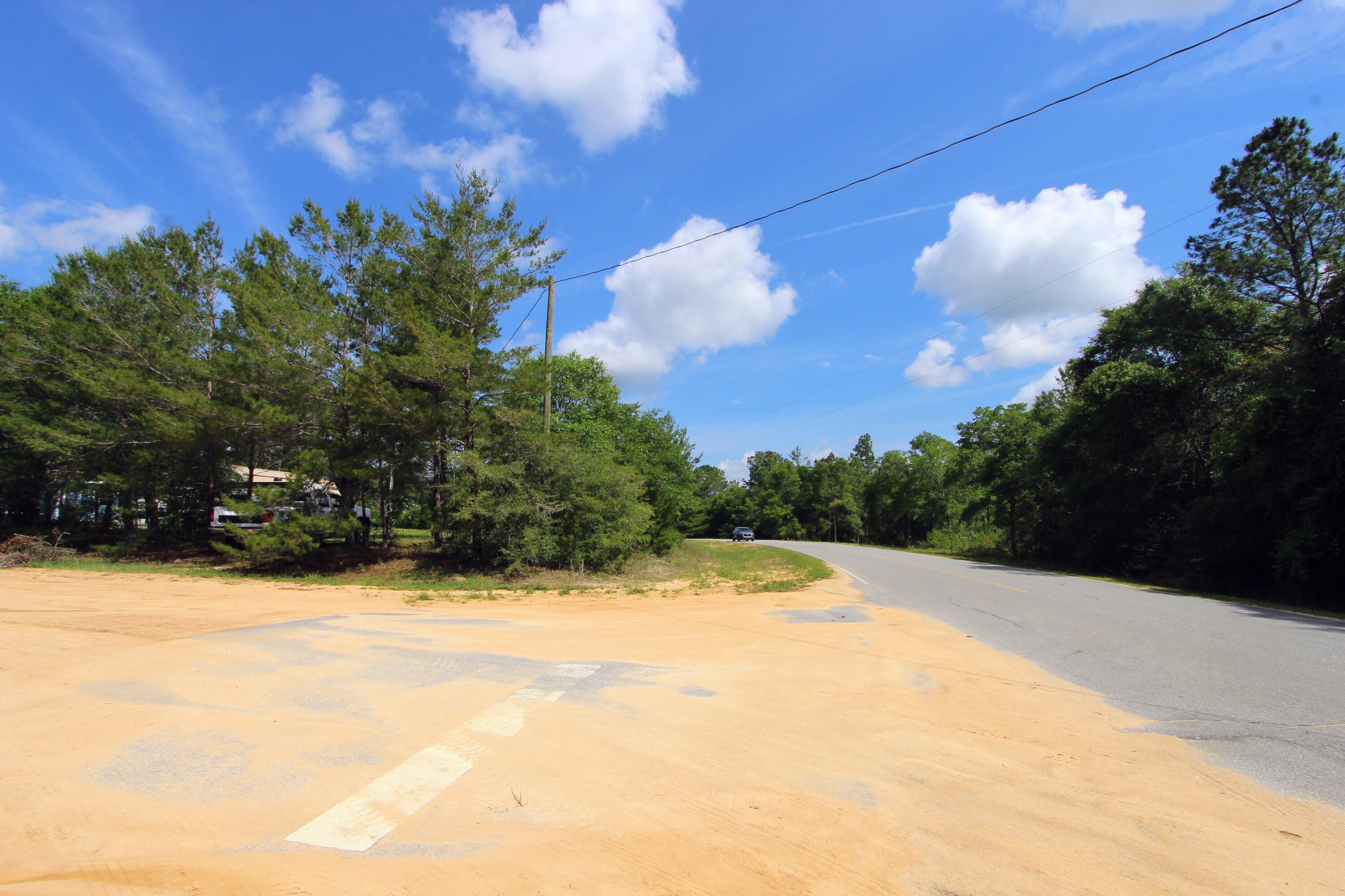 28 Meteyard Lane, DeFuniak Springs